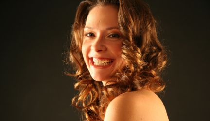 Haare locken mit dem Glätteisen – wie geht das?